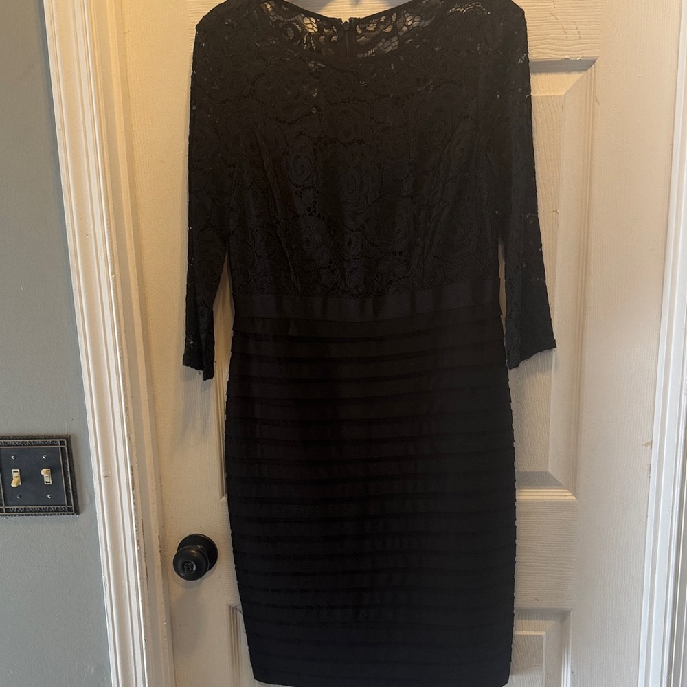 Adrianna Papell Black Lace Long Sleeve Dress